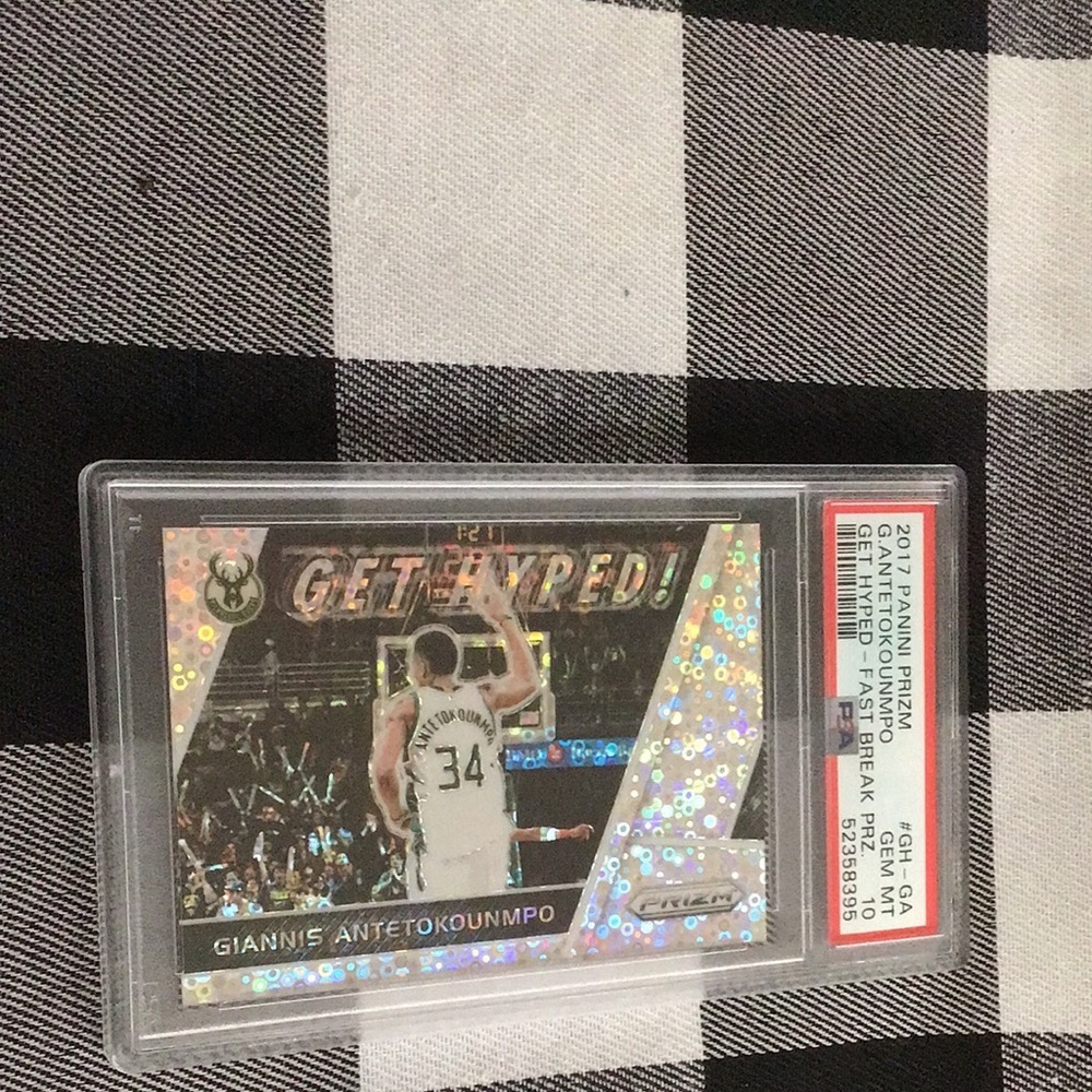 Giannis Antetokounmpo graded card - Picture 2 of 6